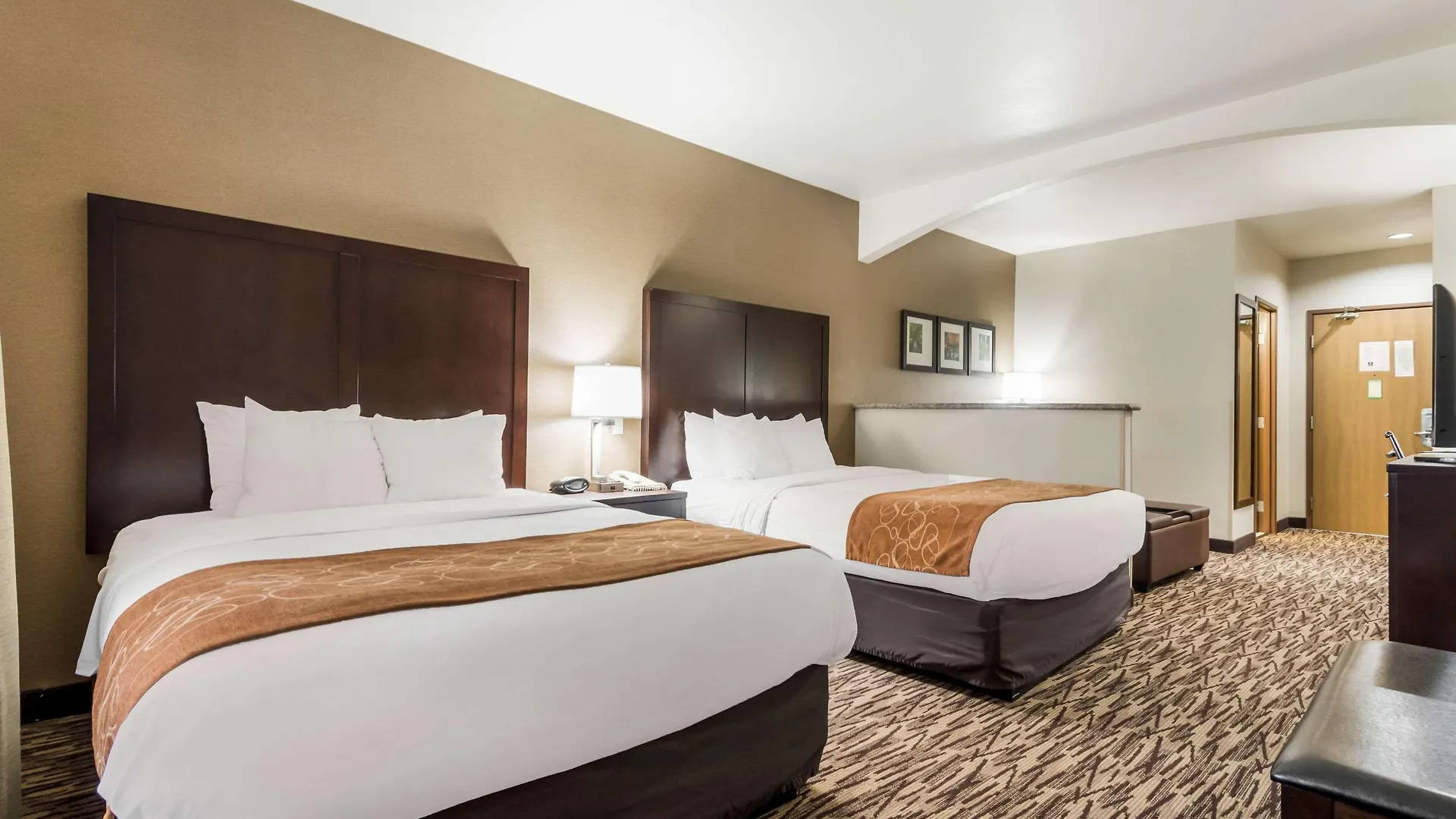 Comfort Suites Portland Airport 2*,  United States