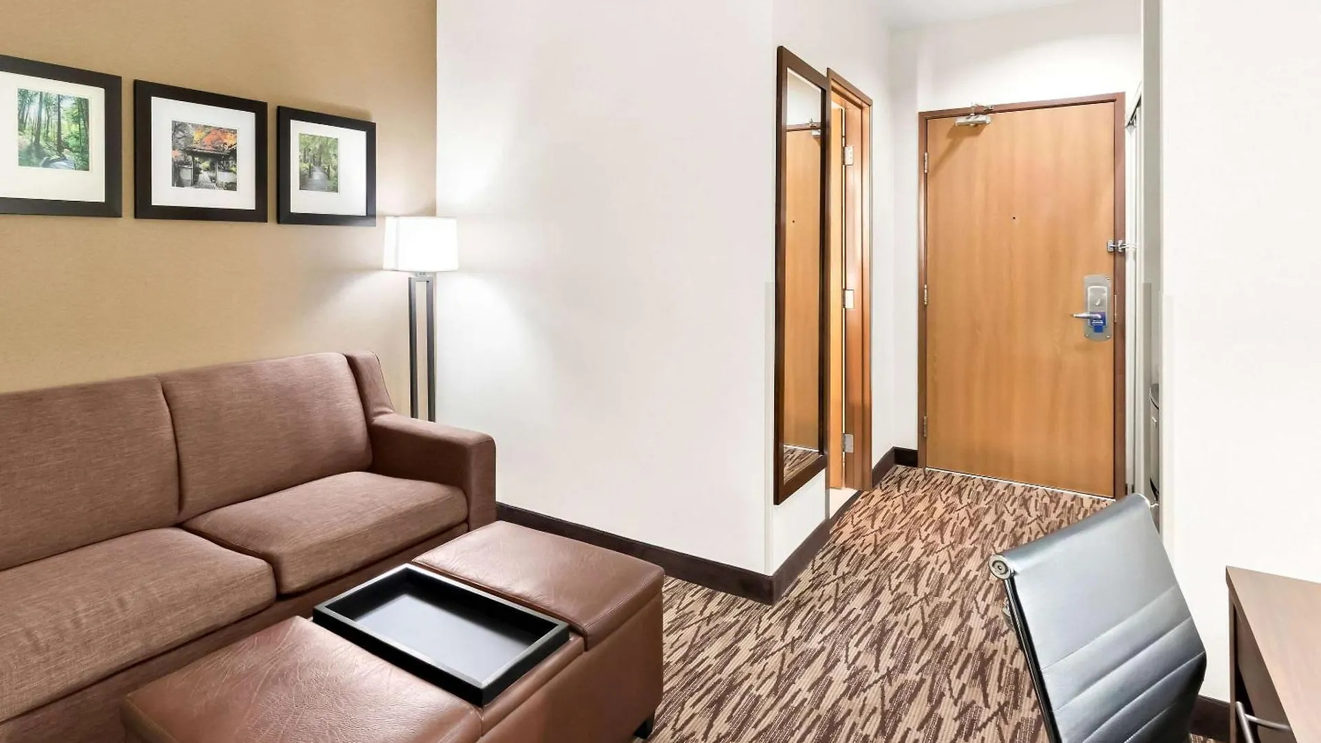 Hotel Comfort Suites Portland Airport
