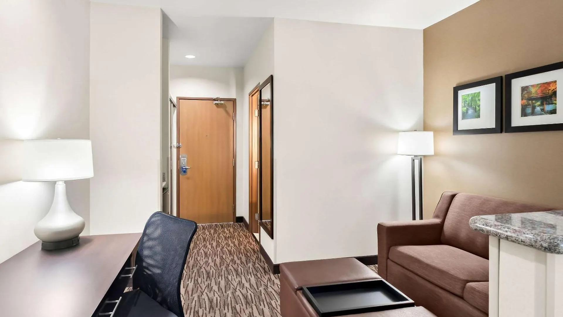 Hotel Comfort Suites Portland Airport
