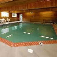 Comfort Suites Portland Airport Hotel