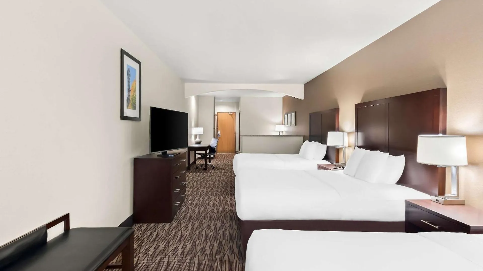 Comfort Suites Portland Airport Hotel